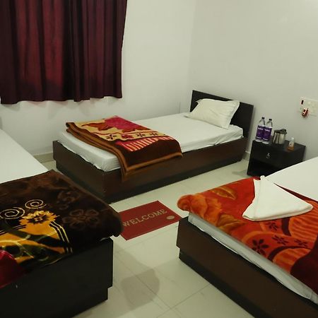 Gaurav Guest House Bodh Gaya Habitación foto