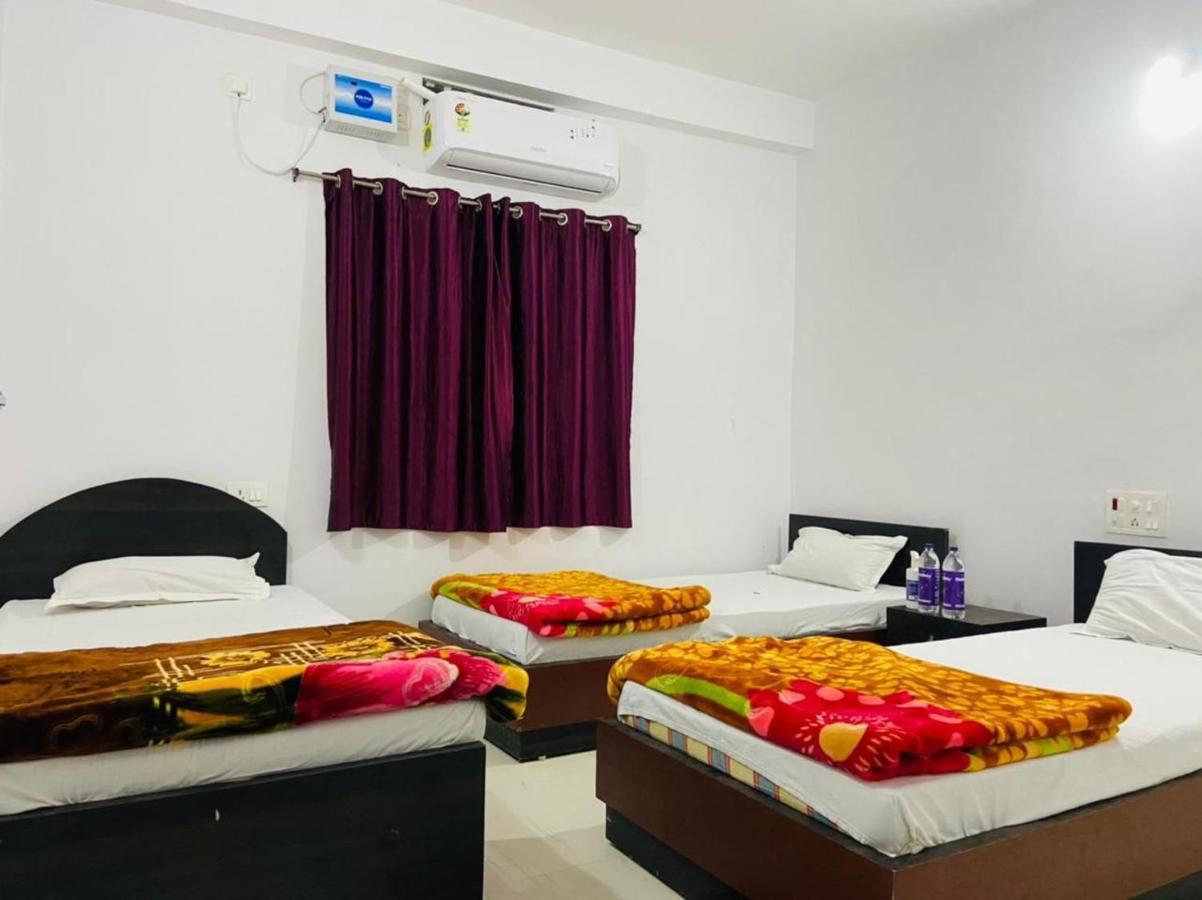 Gaurav Guest House Bodh Gaya Exterior foto