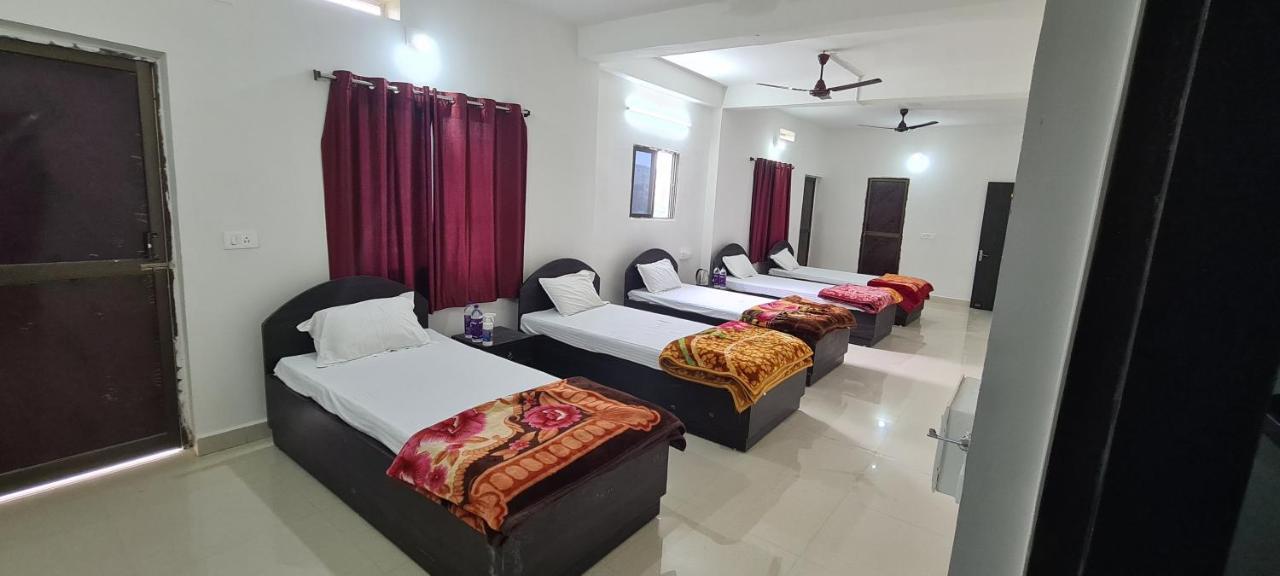 Gaurav Guest House Bodh Gaya Exterior foto