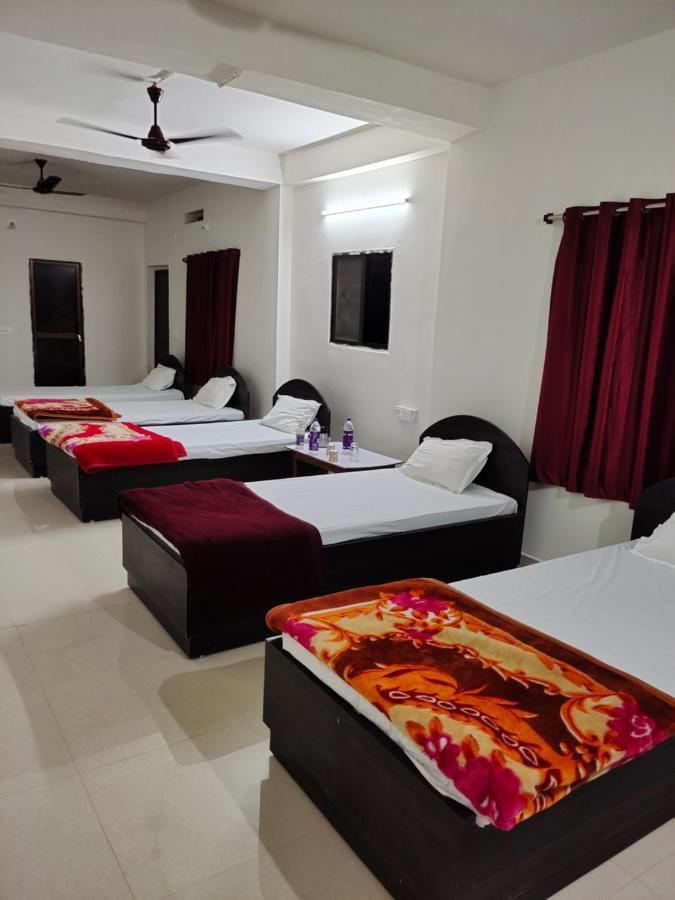 Gaurav Guest House Bodh Gaya Exterior foto