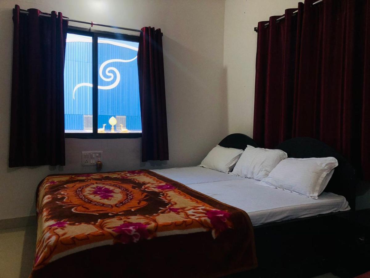Gaurav Guest House Bodh Gaya Exterior foto